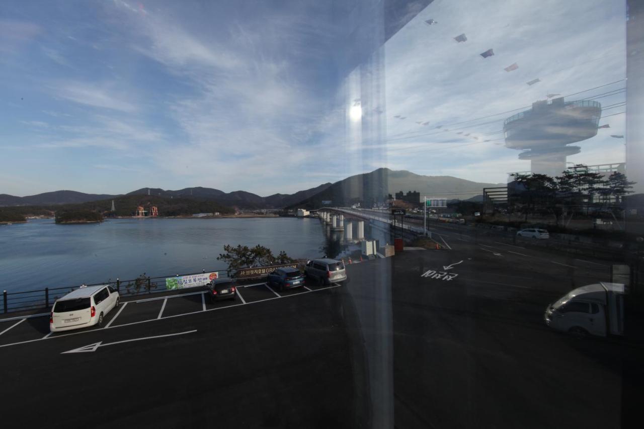 Tongyeong Bridge Hotel Exterior foto